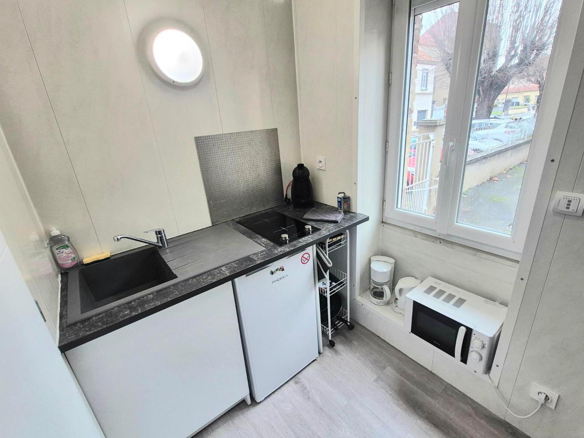Studio Des Lacs - 2 Pers - Centre-Ville Brassac-les-Mines Eksteriør billede